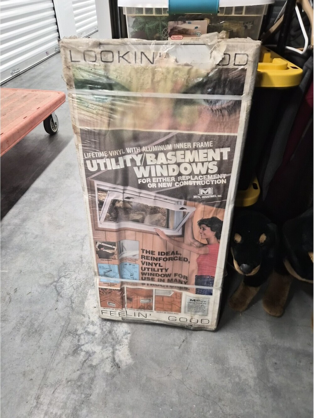 Vintage Utility/Basement Window Vinyl And Aluminum Inner Frame 32x15